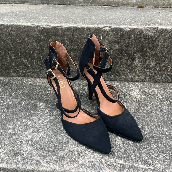 Elegant Black Strappy Heels by Ollio - Picture 1 of 7